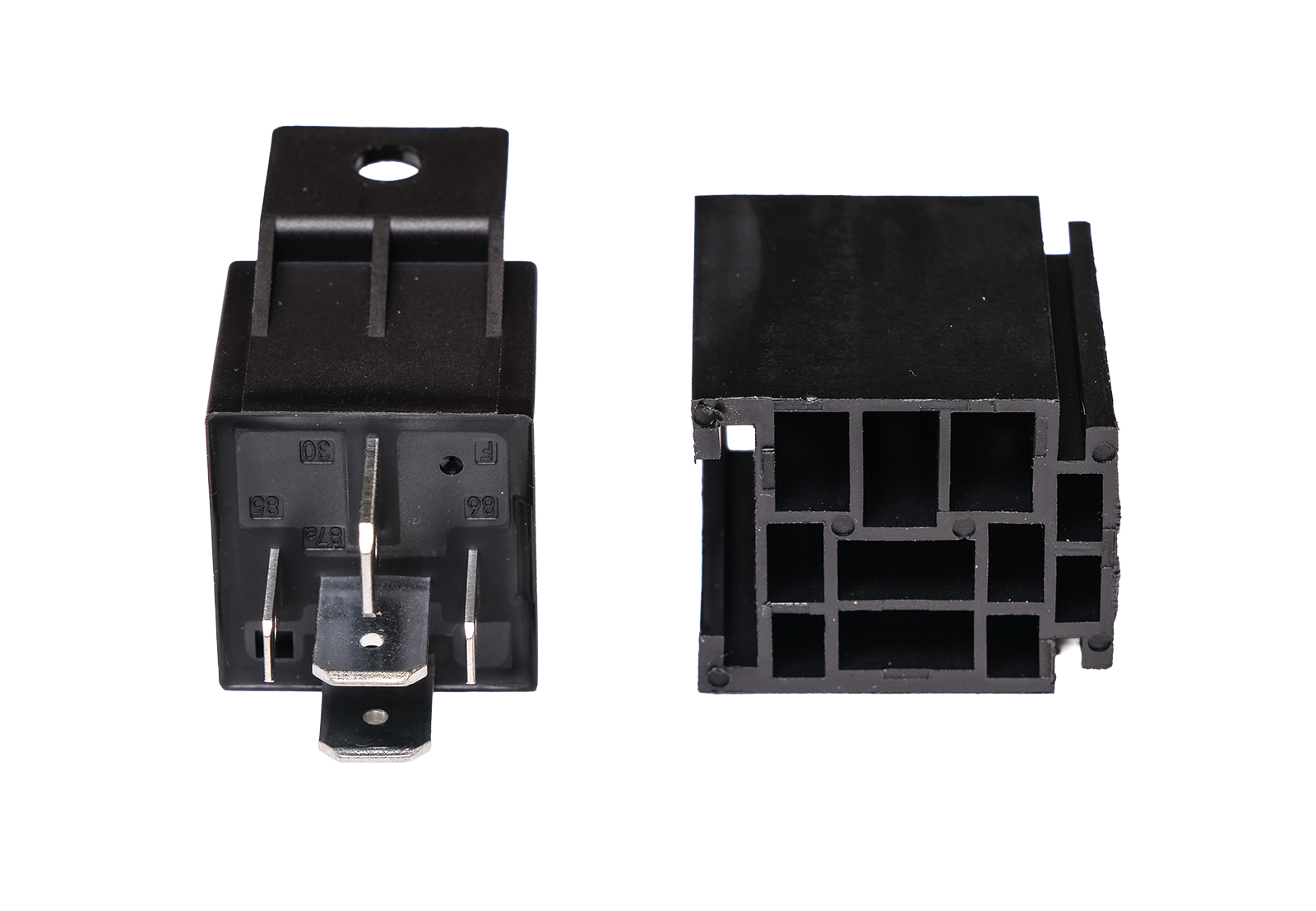 Relæ 80A/60A – 24V – 5 – PIN – 5 – skiftende ben – produkt set fra siden | Carlevel