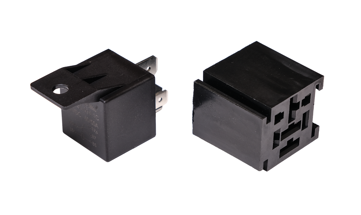 Relæ 80A/60A – 24V – 5 – PIN – 5 – vekslende – i brug | Carlevel