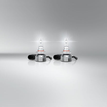 närbild på detaljer och material av NIGHT BREAKER SMART HB3 – Street Legal – OSRAM