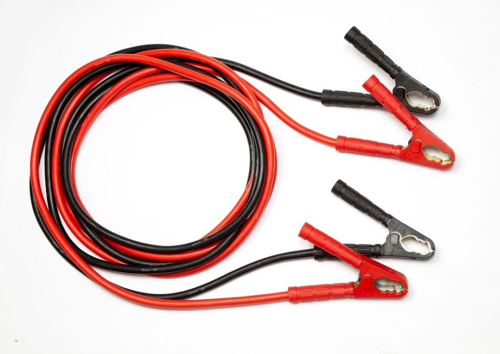 närbild på detaljer och material av OSRAM STARTERcable 1500A (BAG) – OSRAM