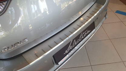Lastskydd till Toyota Auris II FL 5D 2015–2019 – Rostfritt stål