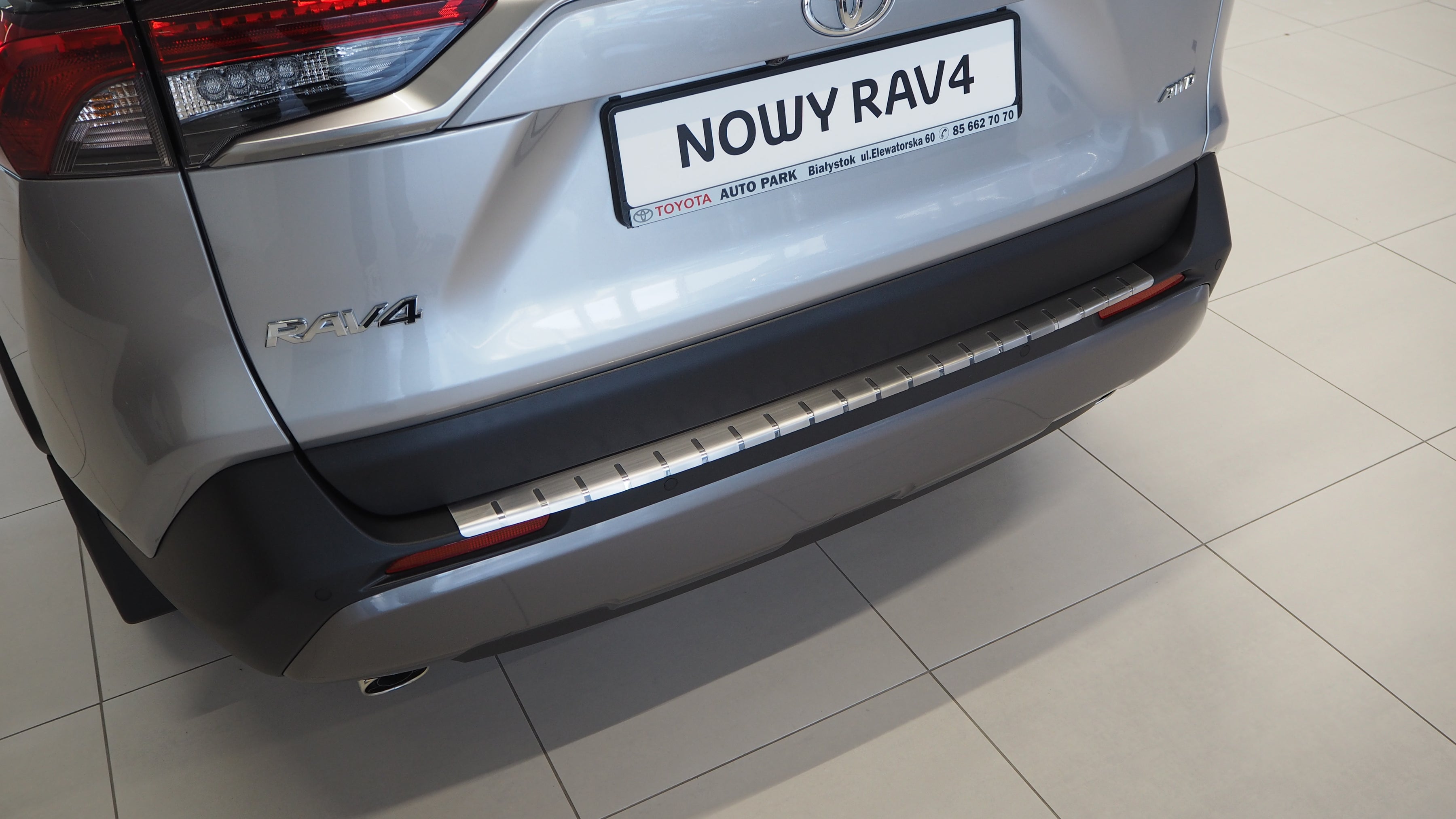 Lastskydd till Toyota RAV-4 V 2019+ – Rostfritt stål