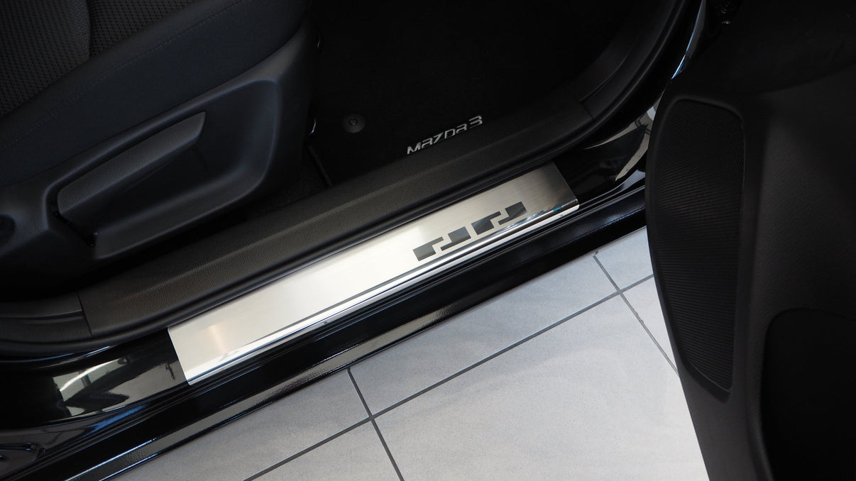 Tærskelskærm i rustfrit stål Mazda 3 2013–2019 - Carlevel - 
