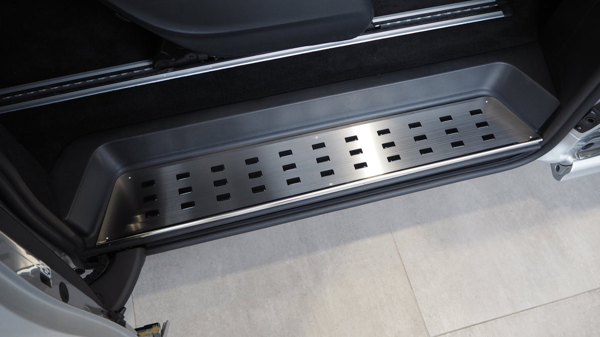 Sill Protector til Mercedes V-Klasse Vito W447 2014– – rustfrit stål – nærbillede detaljer | Carlevel
