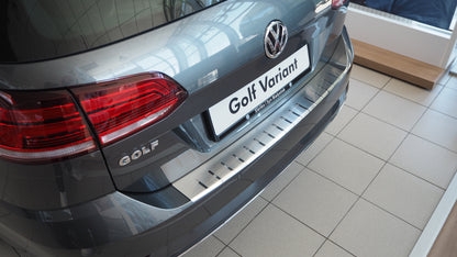 Lastskydd VW Golf VII Kombi 2013–2019 – rostfritt stål