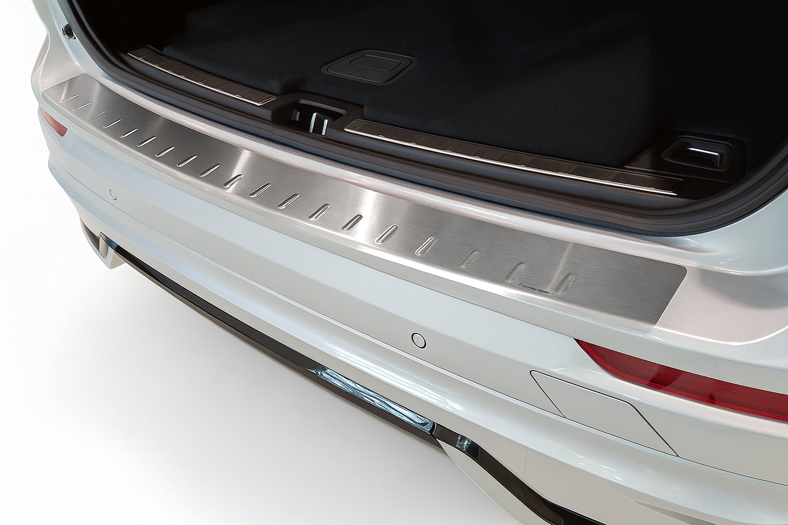Lastskydd till Volvo XC60 II 2017+ – Rostfritt stål