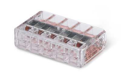 Wago 221 – 415 Splicing connector with levers – 5 – conductor 100 – P – i användning | Wago