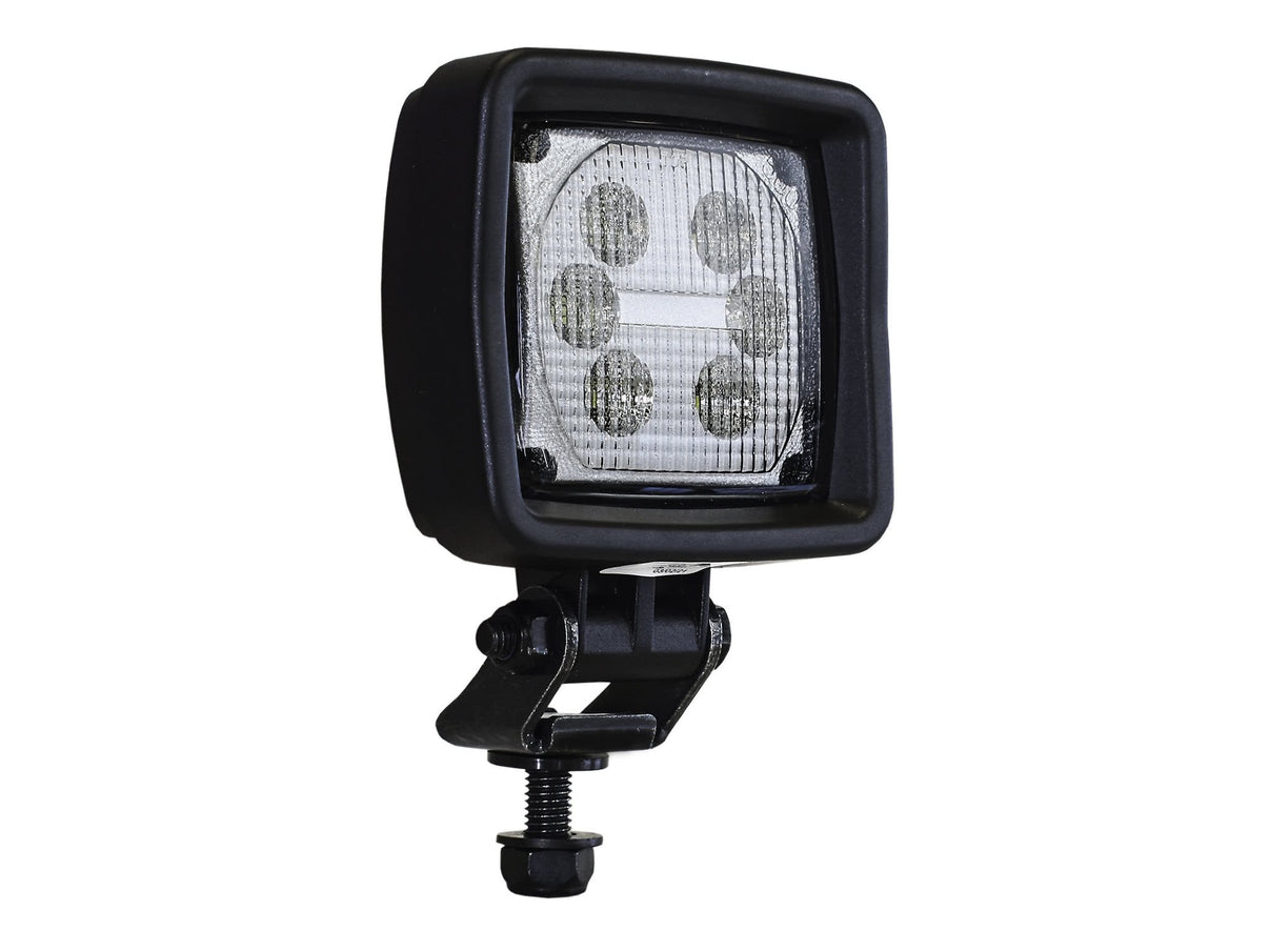 billede, der viser brugen af arbejdslampen ABL SL1500 FL – Carlevel