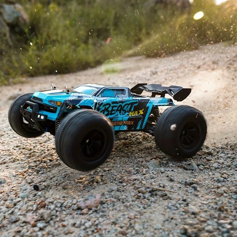 BEAST MAX RC bil 70 km/t - 4WD radiostyret terrængående bil med børsteløs motor - i brug | Carlevel