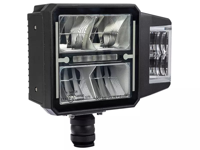 billede, der viser brugen af Bullboy Agriline plovlampe – 12/24V – Bullboy