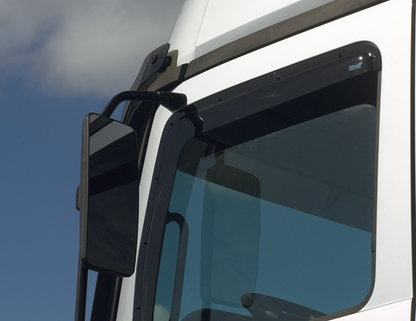 Vindavvisare Lastbil MAN TGM Dubbelhytt 2000+ 4-dörrars – Bak – Lastbilsvindavvisare – monterad exempelbild