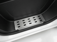 Fotstegsskydd till Renault Master IV 2024+ – Aluminium - Carlevel AB - Fordon och delar > Fordonstillbehör