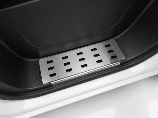 Fotstegsskydd till Renault Master IV 2024+ – Aluminium - Carlevel AB - Fordon och delar > Fordonstillbehör