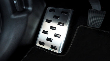 Fodstøtte venstre stål/sort polyurethan Hyundai Tucson IV 2020+ - Carlevel - 