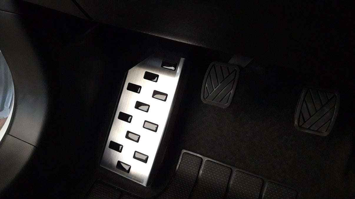 Fodstøtte venstre stål/sort polyurethan Vitara 2015+ - Carlevel - 