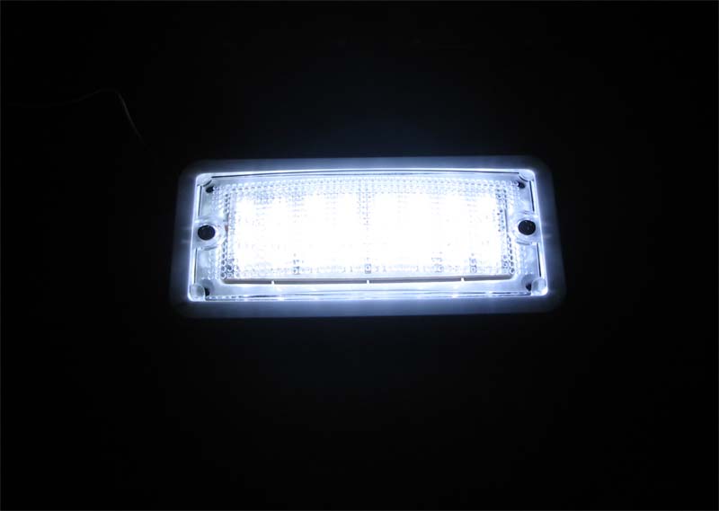 nærbillede af detaljer og materialer af interiørlampe L148 – Sort (148x71 mm) – LEA