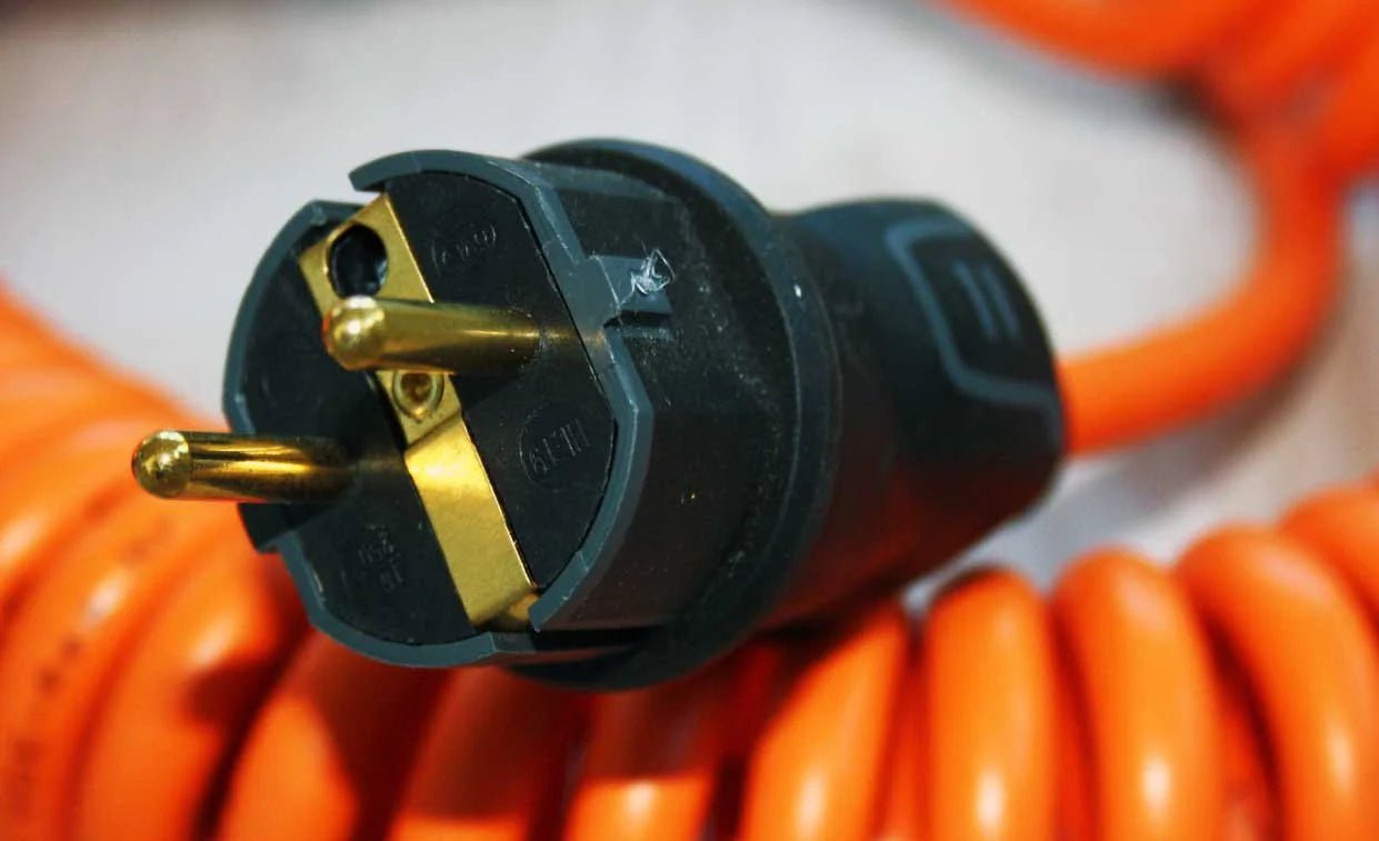 Ladekabel Mode 2 Type 1 6-16A spiral Evconnect - bærbar EV-oplader 230V Schuko - nærbillede detaljer | Evconnect