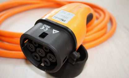Ladekabel Mode 2 Type 2 32A 1-faset Evconnect - bærbar EV-oplader 230V CEE - produkt set fra siden | Evconnect