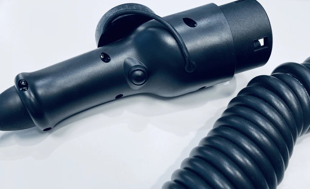 Ladekabel Mode 2 Type 2 6-16A spiral Evconnect - bærbar EV-oplader 230V Schuko - i brug | Evconnect