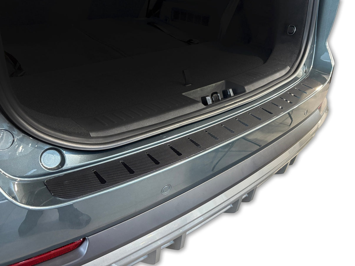 Lastskydd till Chery Tiggo 8 2025+ – Kolfiber-look (stål) - Carlevel AB - Fordon och delar > Fordonsdelar > Karossdelar > Stötfångare