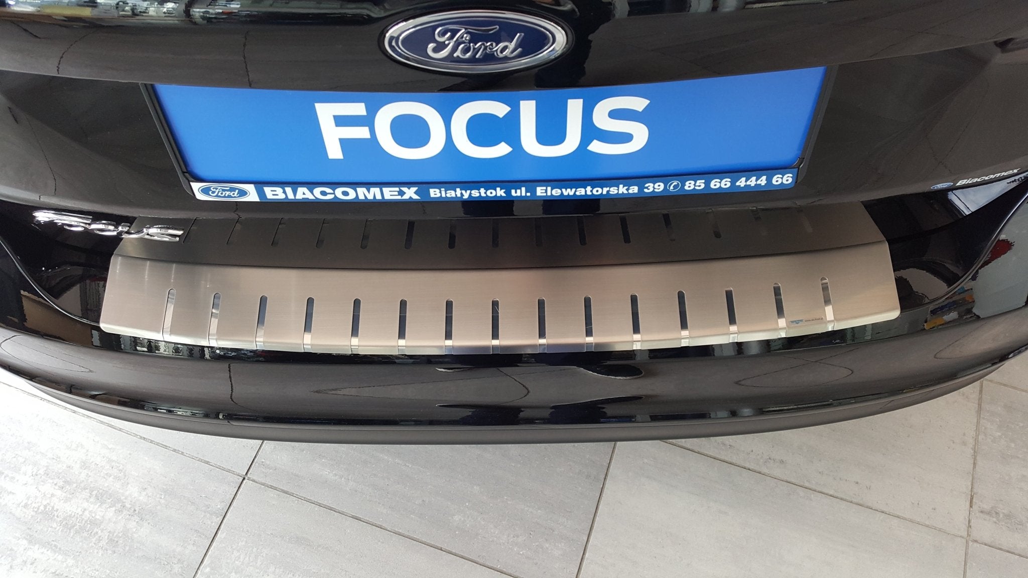 Lastskydd till Ford Focus III FL 5D 2014–2018 – Rostfritt stål - Carlevel AB - Fordon och delar > Fordonsdelar > Karossdelar > Stötfångare