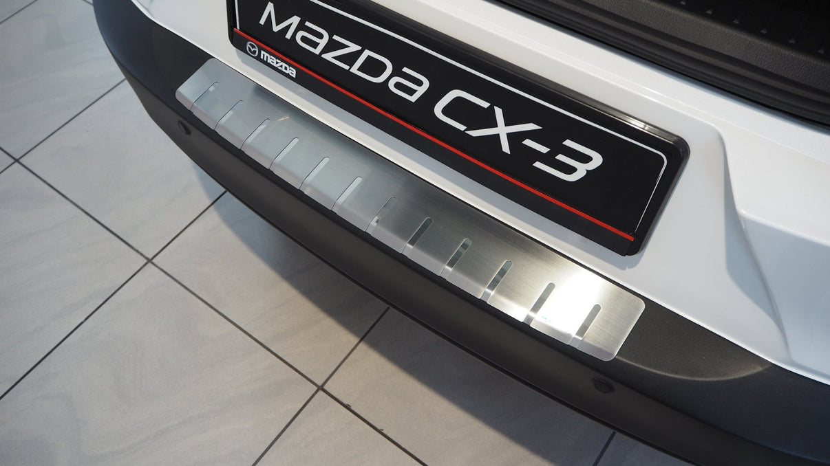 Lastskydd till Mazda CX-3 2015–2022 – Rostfritt stål - Carlevel AB - Fordon och delar > Fordonsdelar > Karossdelar > Stötfångare