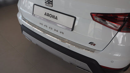 Lastskydd till Seat Arona 2017+ – Rostfritt stål - Carlevel AB - Fordon och delar > Fordonsdelar > Karossdelar > Stötfångare