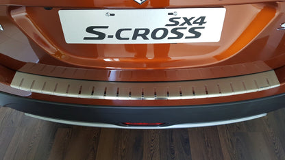 Lastskydd till Suzuki SX4 S-Cross 2013–2021 – Rostfritt stål - Carlevel AB - Fordon och delar > Fordonsdelar > Karossdelar > Stötfångare