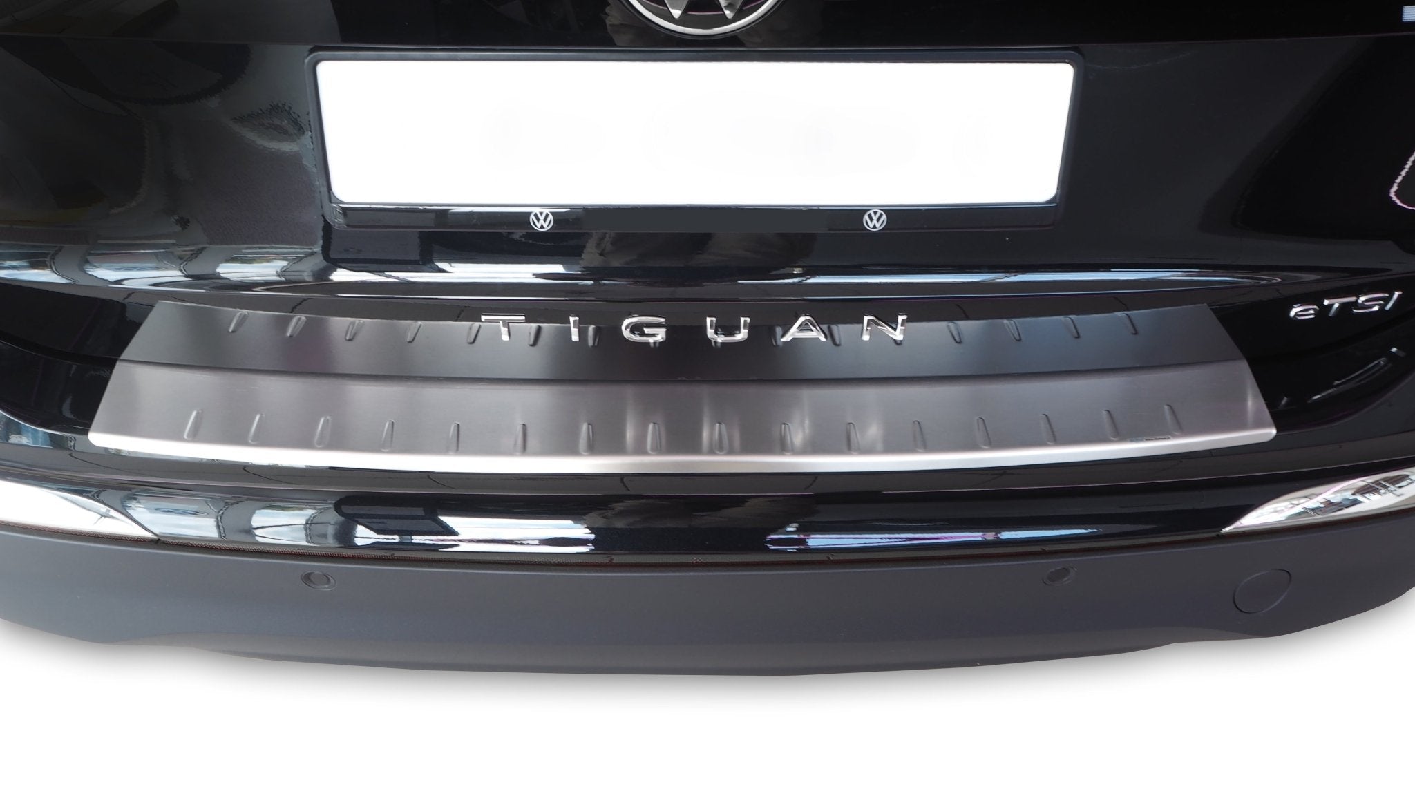 Lastskydd Volkswagen Tiguan III/Tayron 2024+ – rostfritt stål - Carlevel AB - Fordon och delar > Fordonsdelar > Karossdelar > Stötfångare