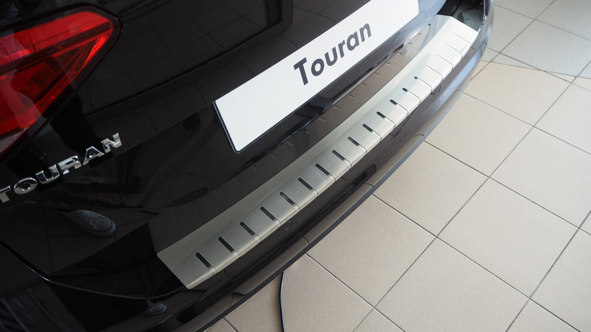 Bagageafdækning til VW Touran III 2015+ - rustfrit stål | Alu-Frost - produktbillede forfra | Alu-Frost