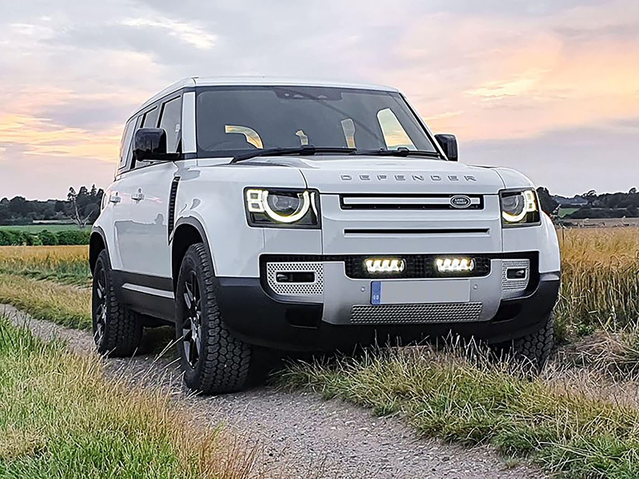 Lazer Led Ramp Kit Land Rover Def 2020+ 2x Triple – R 750 Elite – Produktbillede set forfra | Laser