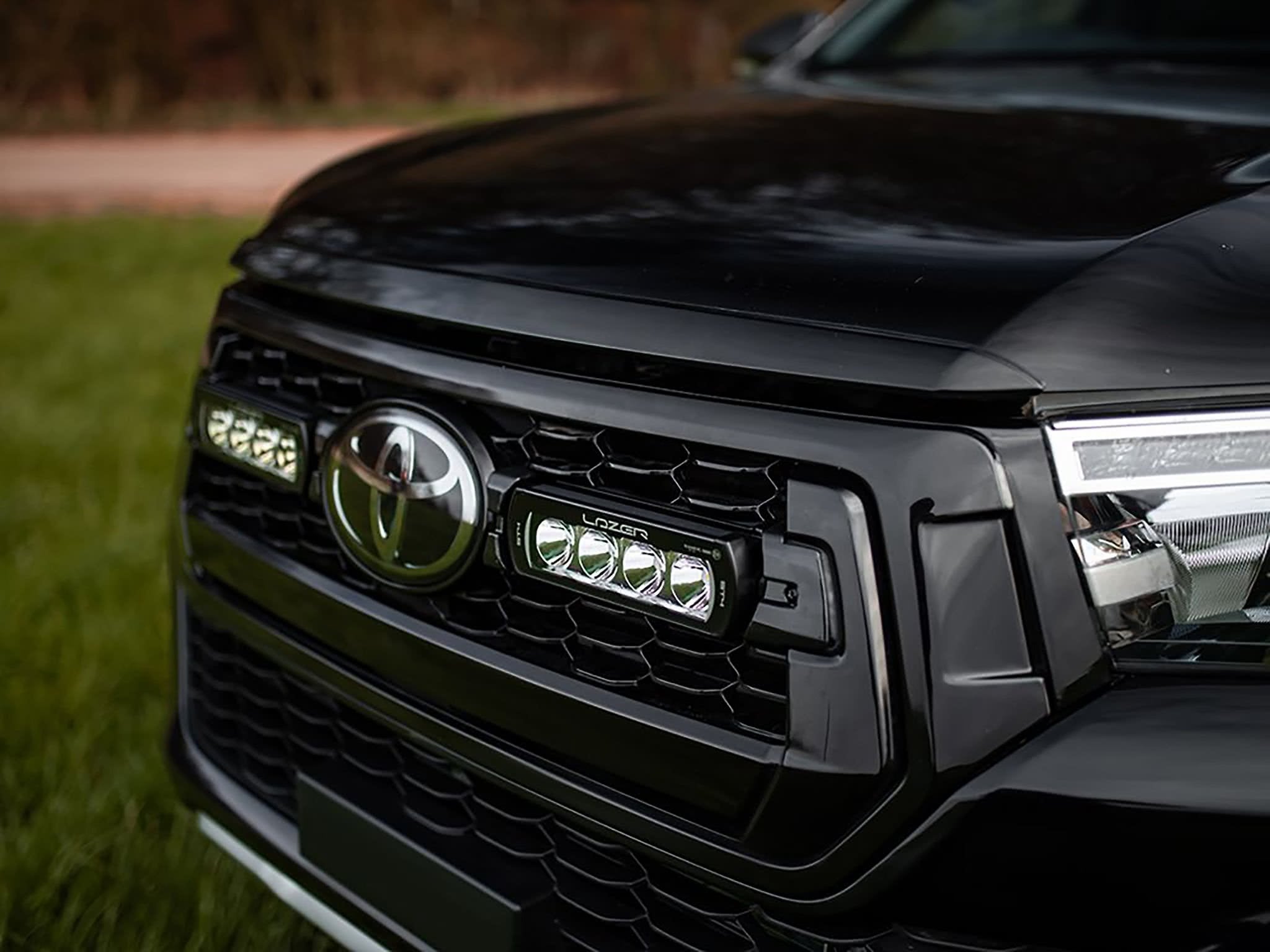 Lazer Led rampesæt Toyota Hilux Inv. X 2018+ 2x ST4 Evo. – produktbillede forfra | Laser