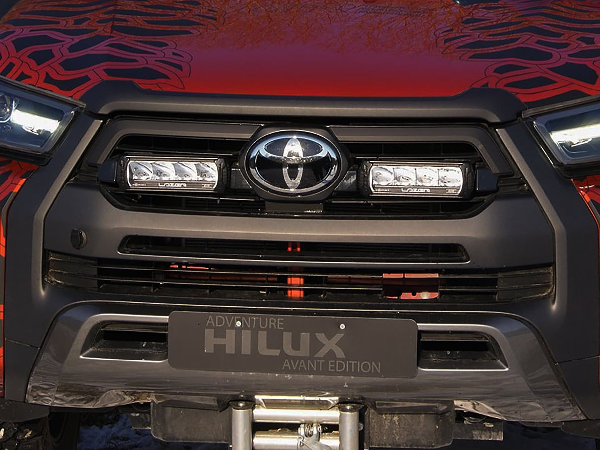 Lazer LED-rampesæt Toyota Hilux InvX 2021+ 2xTriple – R750Elite – Produktbillede set forfra | Laser