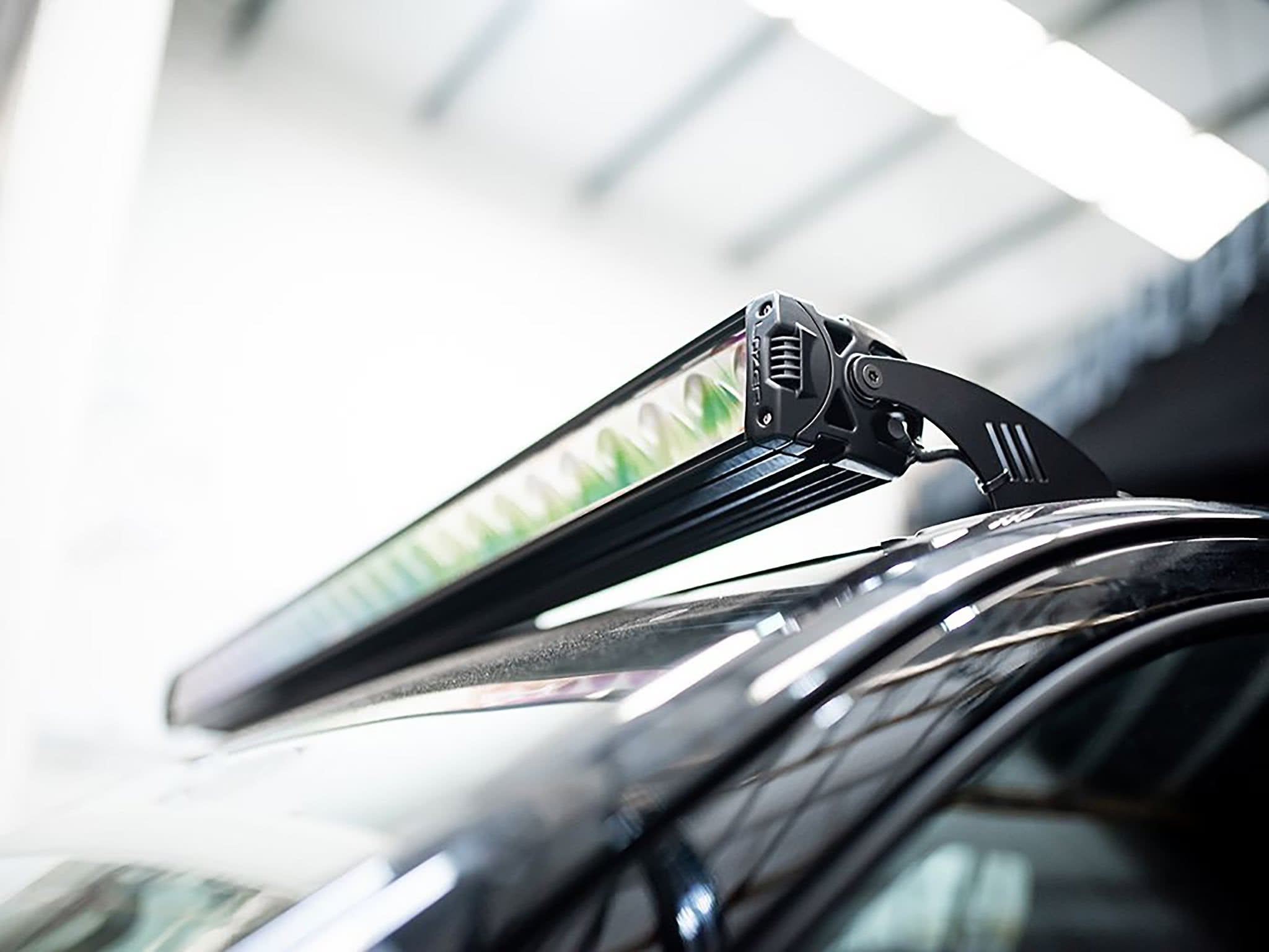 Lazer Roof Mount Kit Hilux 65mm høj - Nærbillede detaljer | Laser