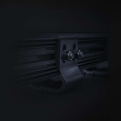 LED-rampe Siberia DR 22″ 6316 lm 1 lux @ 424 m - produkt set fra siden | Carlevel