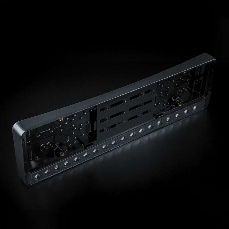 LED rampe Strands Lighting Division Nuuk E-Line Sort 20″ 8.100 lm - produktbillede forfra | Strands Lysafdeling