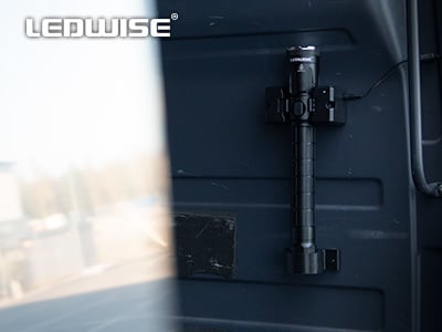 Ledwise Recon 330 genopladelig lommelygte - dimensionsspecifikation | LEDWISE