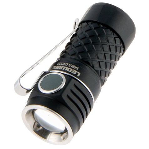 produktbillede forfra, der viser Ledwise Rogue lommelygte – LEDWISE