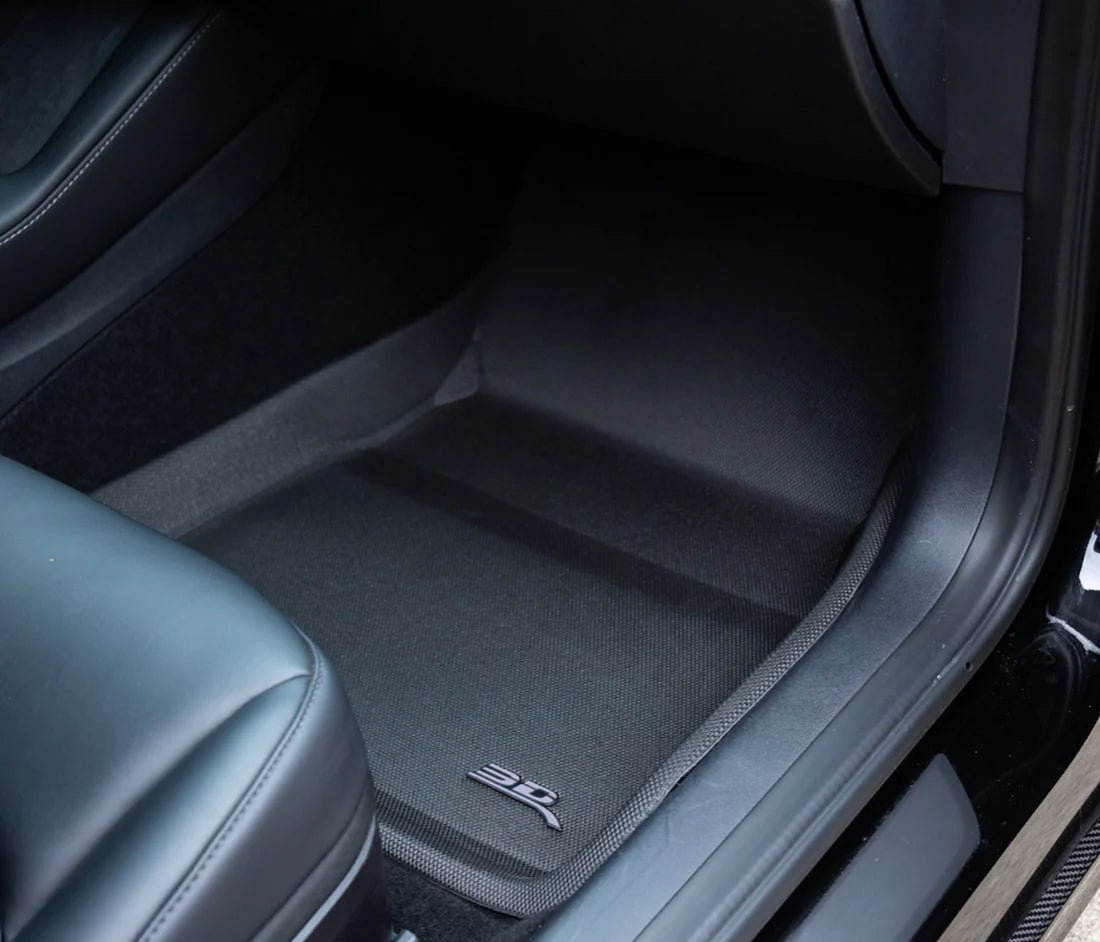 nærbillede af detaljer og materialer af Little Package 3D Maxpider Tesla Model 3 2024+ - TESLA