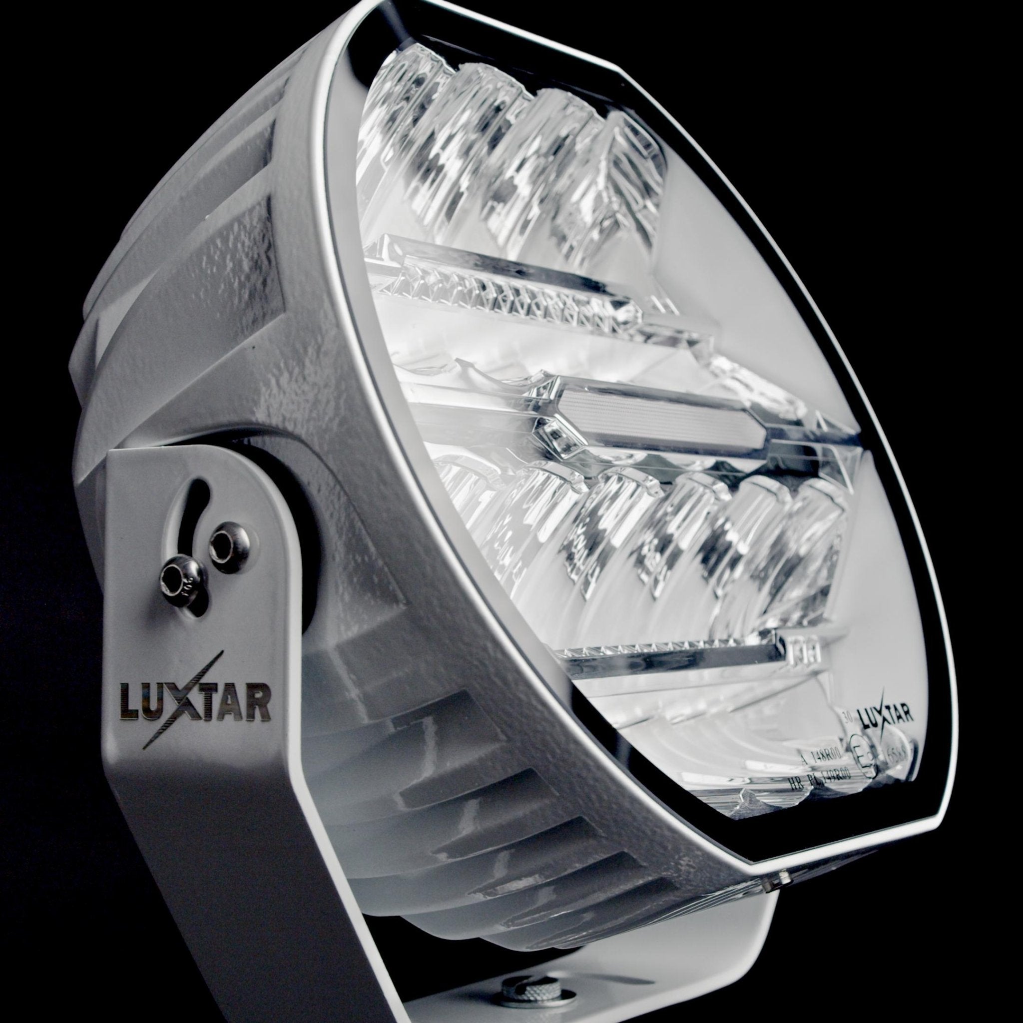 LED hjælpelys Stellar White RAD2 >>CANBUS<< – 12.200 lm – 16.480 lm – LUXTAR – produkt set fra siden | LUXTAR
