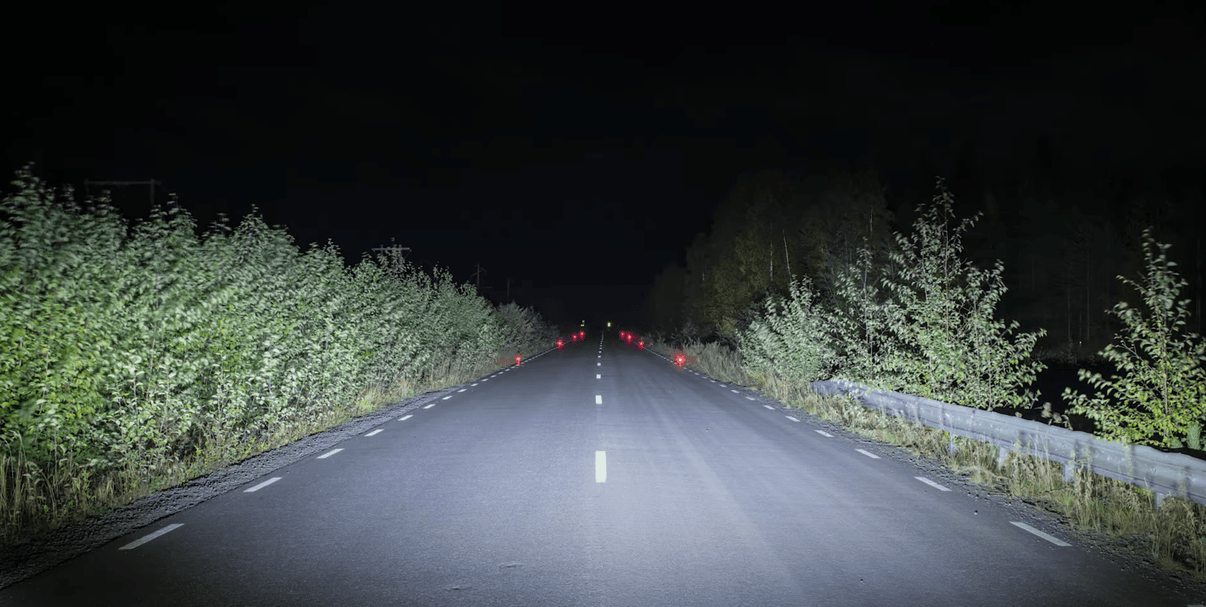 nærbillede af detaljer og materialer af LUXTAR X20 Black Edition 200W 57cm Udnævnt til bedste LED – Rampen – LUXTAR
