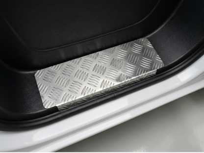 Trinbrætter til Renault Master IV 2024+ – Aluminium