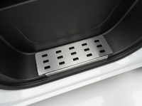 Trinbrætter til Renault Master IV 2024+ – Aluminium