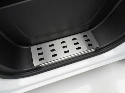 Trinbrætter til Renault Master IV 2024+ – Aluminium