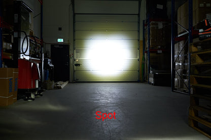 nærbillede af detaljer og materialer af OSRAM LEDriving LEDramp FX250 Spot 31cm – OSRAM