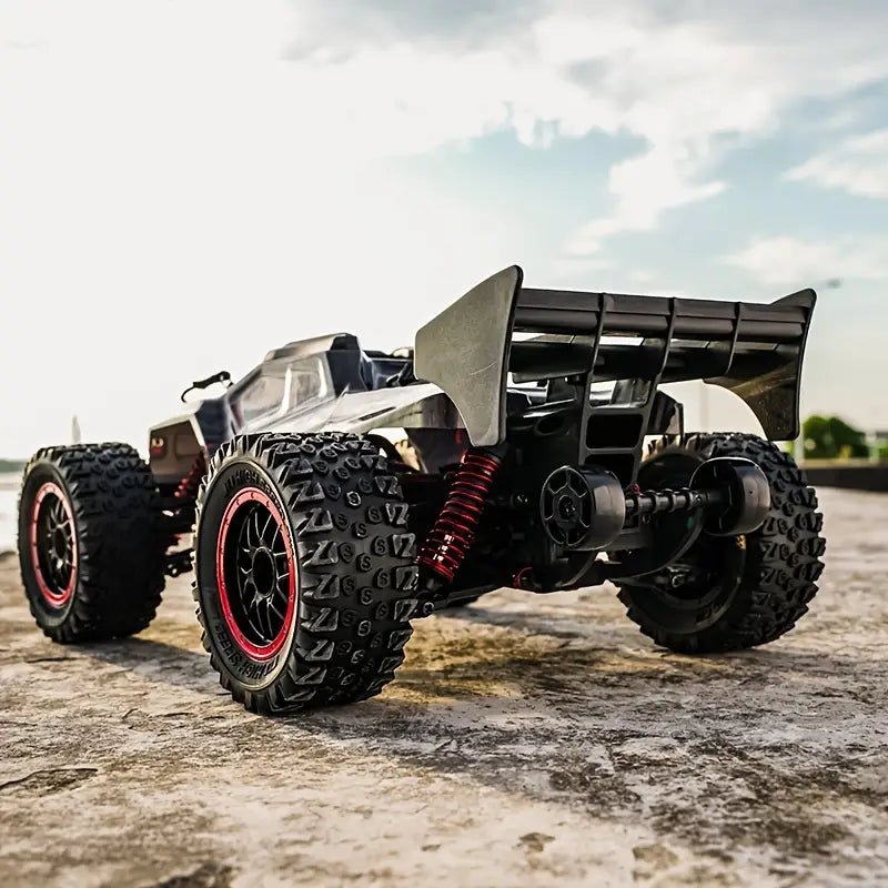 RC terrängracingbil 80 km/h LED 4WD uppladdningsbar – grön/svart – närbild detaljer | Carlevel