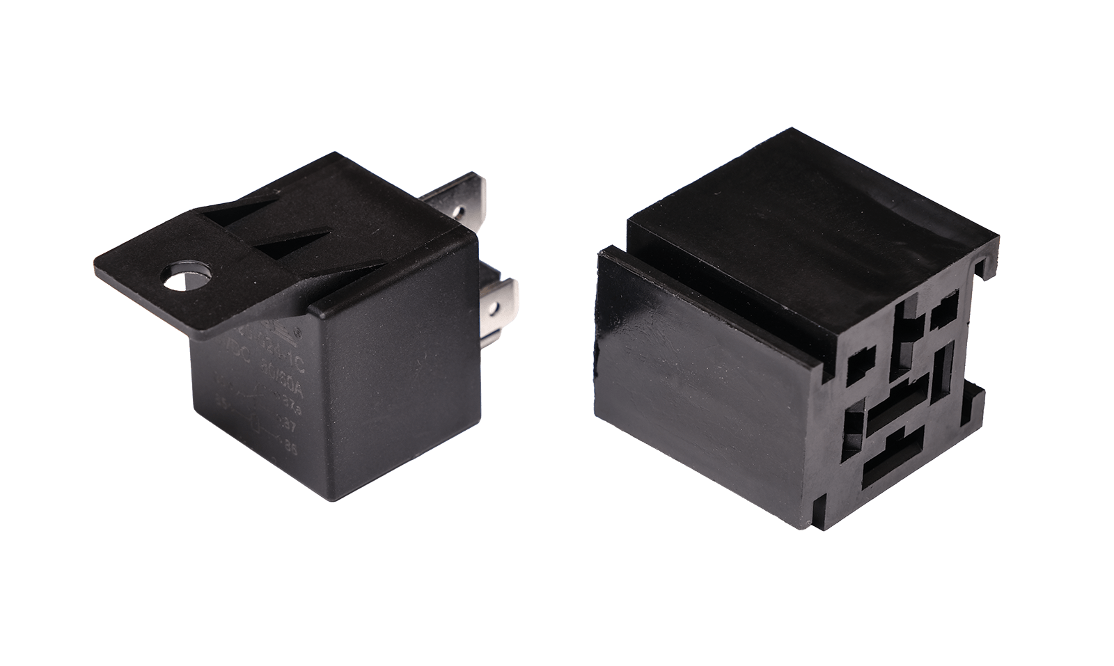 Relæ 80A/60A – 24V – 5 – PIN – 5 – vekslende – i brug | Carlevel