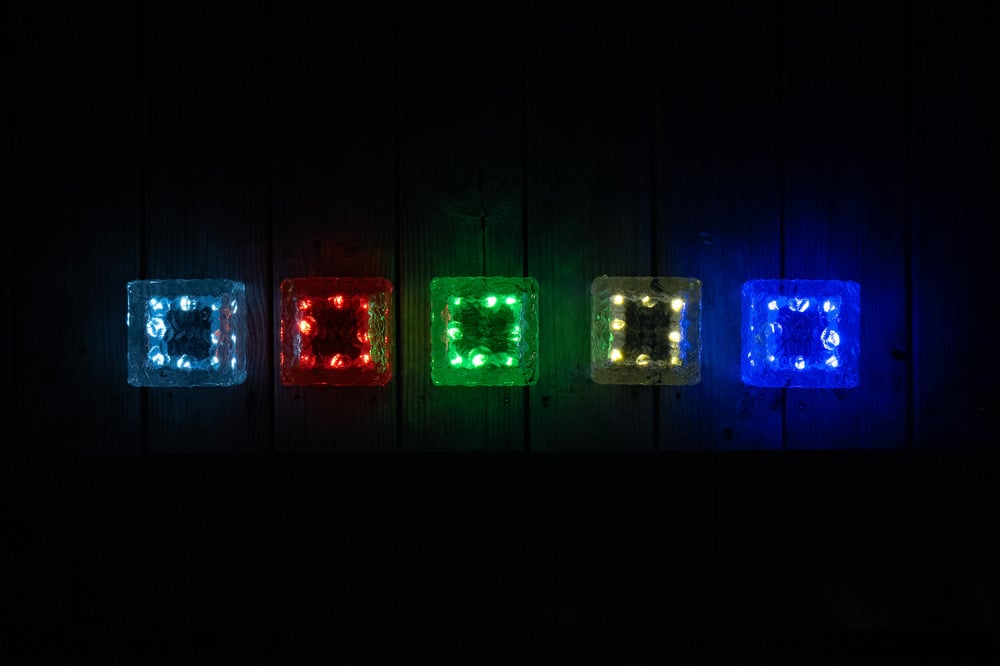 installationsvisning til Solar-lampen The Cube – Xenon-kongen