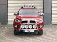 LARGE QUADRO 76MM frontbue - Toyota Hilux 2016 - 2018 - Produktbillede forfra | ANDET