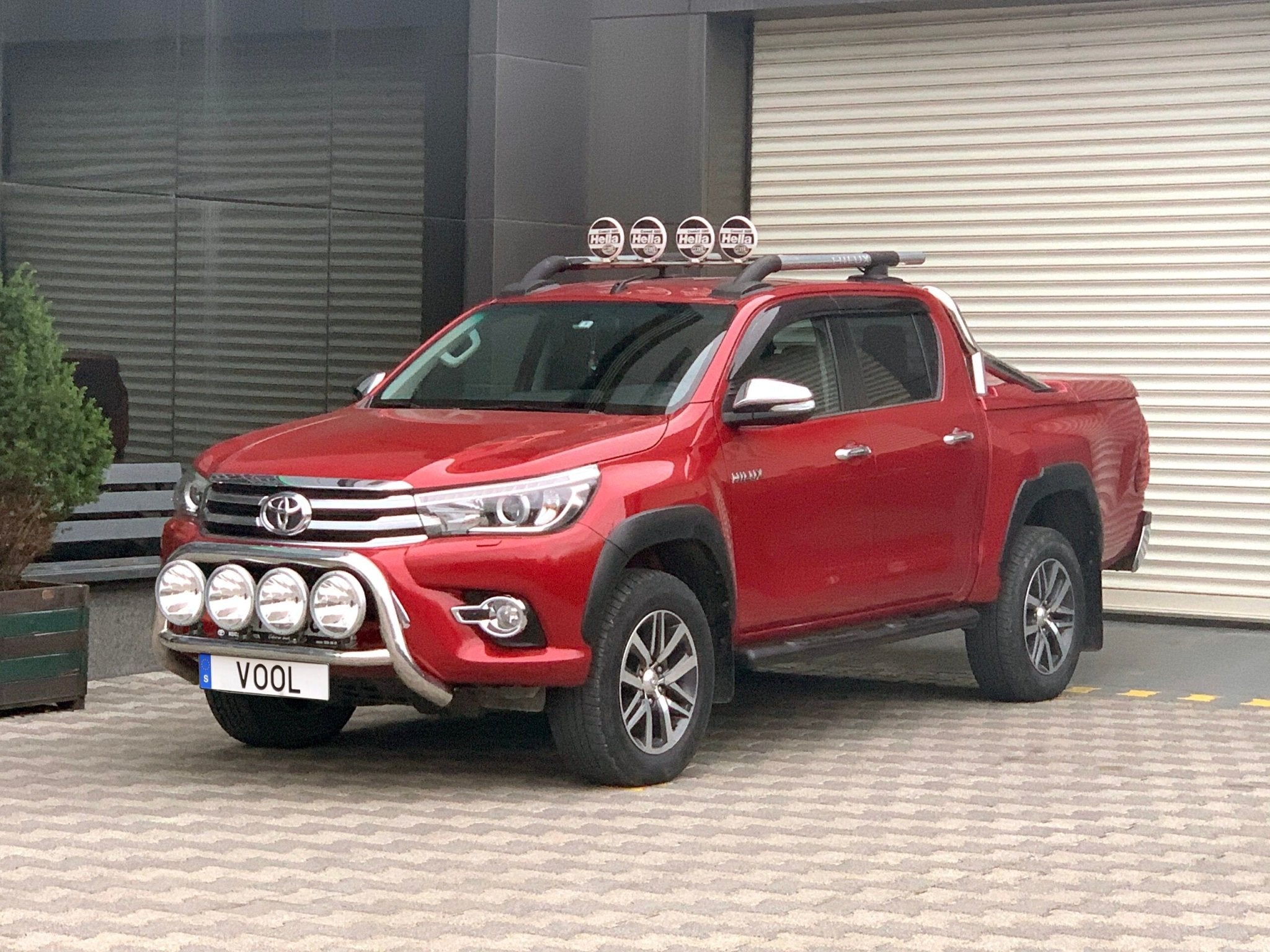LARGE QUADRO 76MM Front Arch - Toyota Hilux 2016 - 2018 - Nærbillede detaljer | ANDET